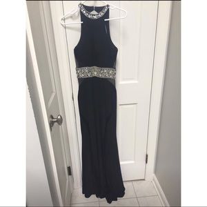 Mac Duggal black prom dress